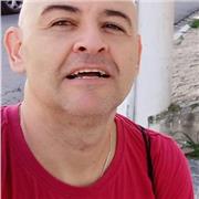 Sou pleno em suporte tecnico bilingue e posso ensinar meus coinhecimentos para adolescentes a pessoas de maior idades